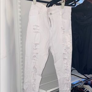 Stylish White Distressed Women Jeans